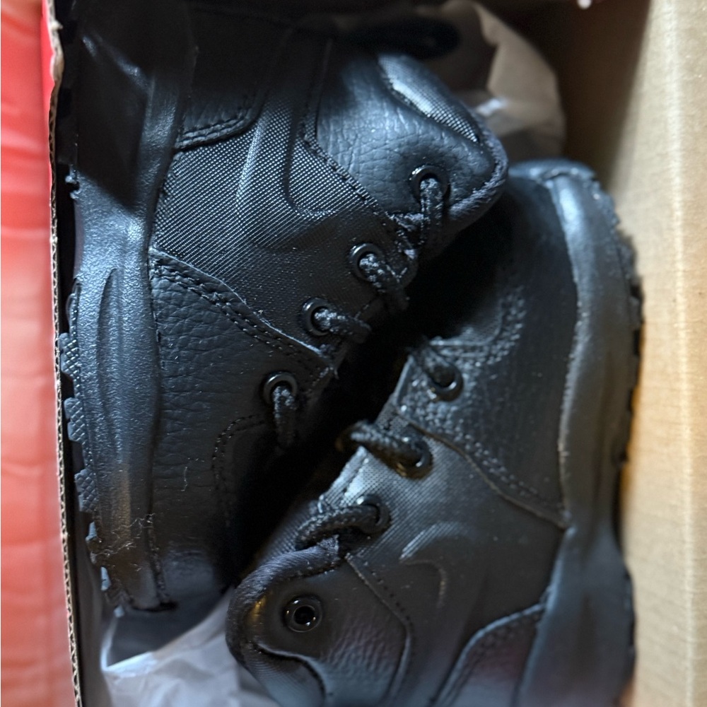 Nike Kids Black Sneakers